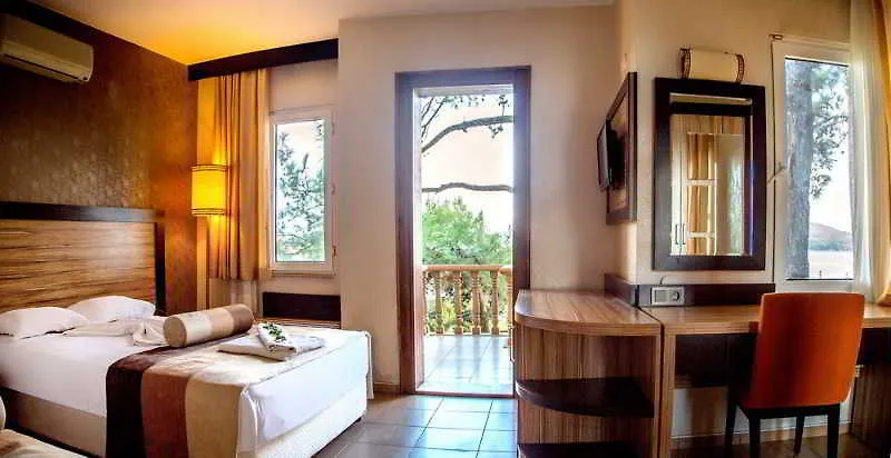 Ayvalik Beach Hotel